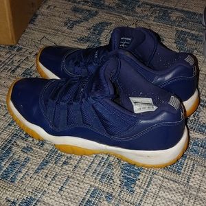 AIR JORDAN 11 RETRO LOW